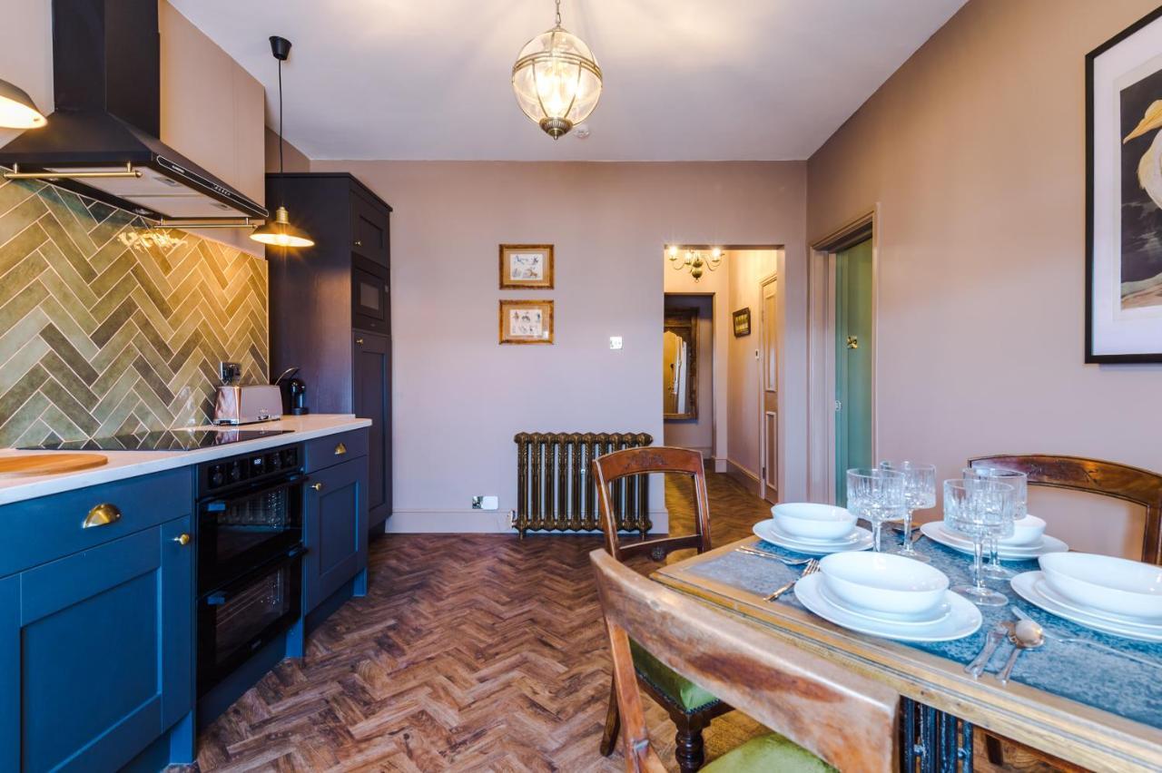 Russell Court By Orenda-luxe Aparthotel Llandudno